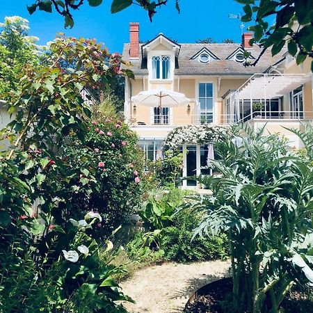 Orpheus Lodge 吉维尼 外观 照片