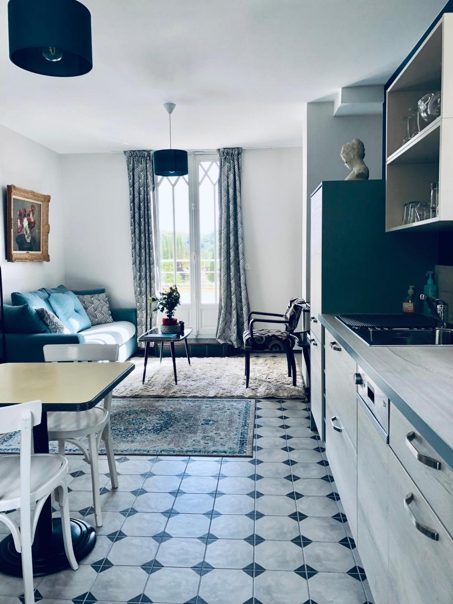 Orpheus Lodge 吉维尼 外观 照片